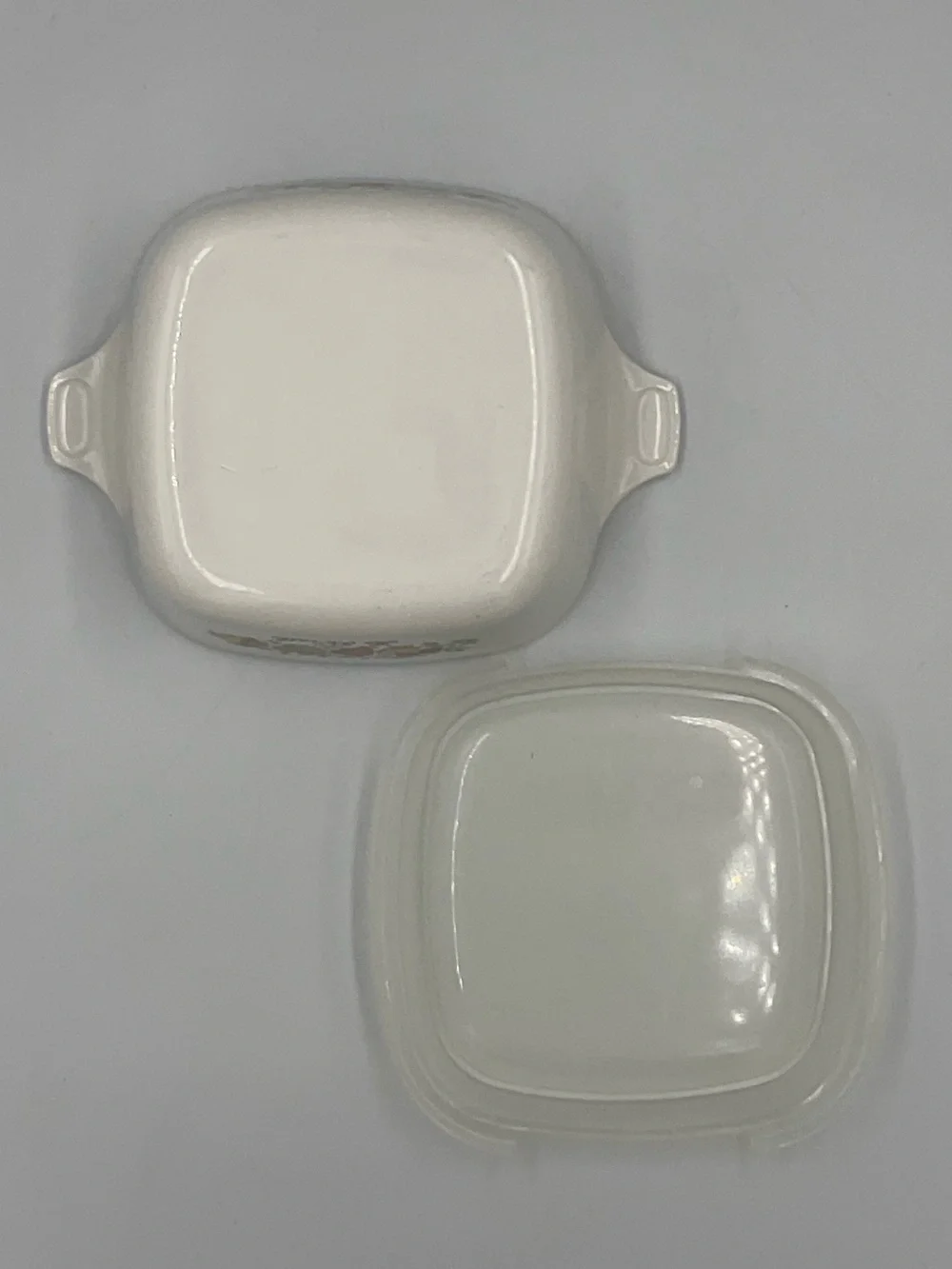 Corningware Spice of Life “Le Persil” 2 3/4 Cup  Petite Casserole w/ Plastic Lid